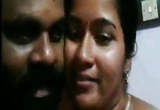 Red hot desi Indian mallu Couples Flashing themselves before Web cam