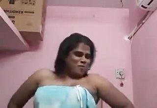 Tamil aunty Red hot Dance