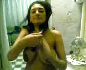 Curvy Indian Mom With Large bra stuffers Demonstrates Off Her mounds to Me