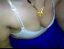Fabulous Indian Wifey displays her large Innate Mammories On webcam