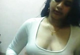 Desi Indian finging her Fucking Pussy For Cam At