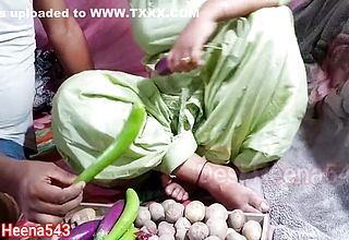 Vegetables Seller Bhabhi Ko Patakar Choda In Clear Hindi Voice