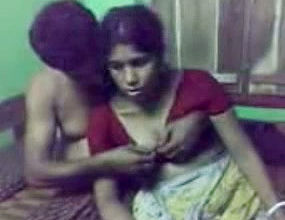 Amateur Youthfull Mumbai Lady And Her beau on web cam