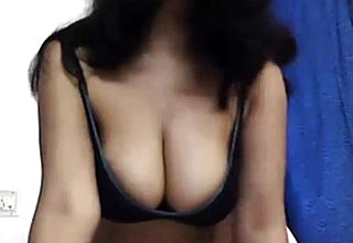 Poornam aunty indian Webcam teasing part 4
